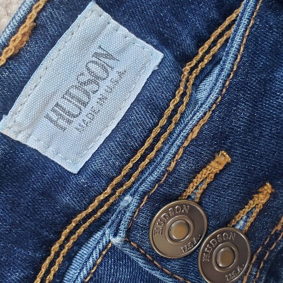 Hudson Croxley Mid Thigh Jean Short - Picture 3 of 3